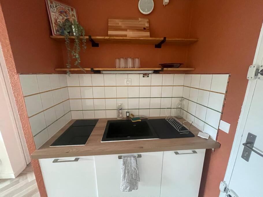 Appartement Cap D'Agde Dans Residence Avec Piscine Ngoại thất bức ảnh